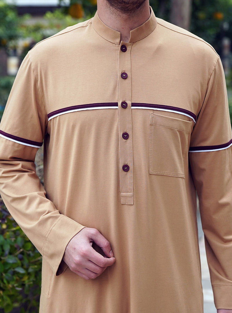 ثوب رياضي عملي