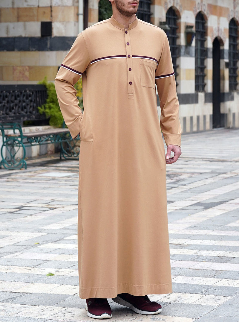 ثوب رياضي عملي