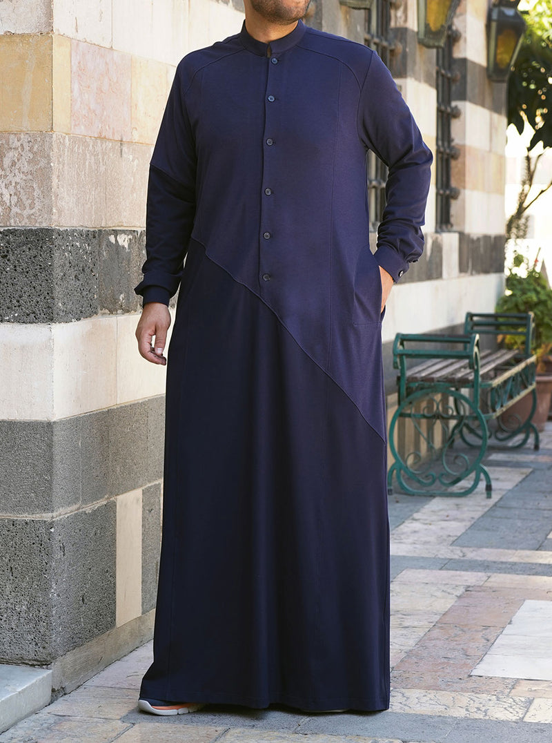 ثوب ثنائي اللون بزاوية