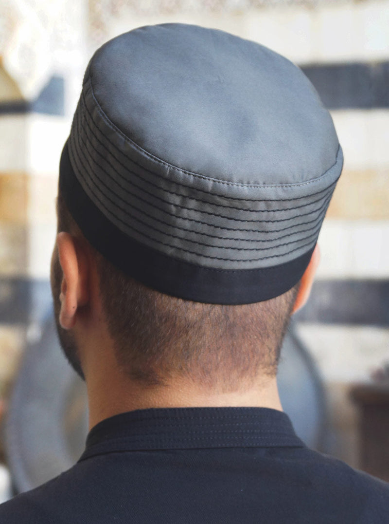 كوفية بدرزات عرضية