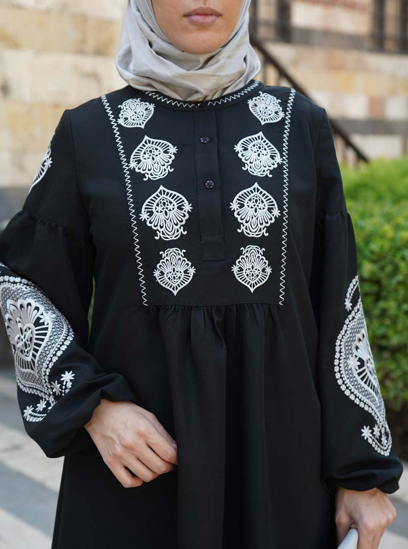 Hasanah Embroidered Tunic