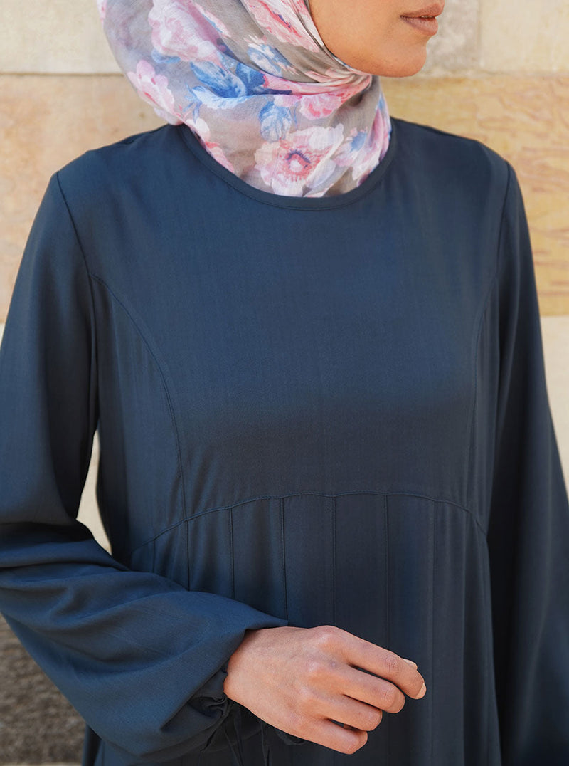 عباية مقوسة متعددة الألواح