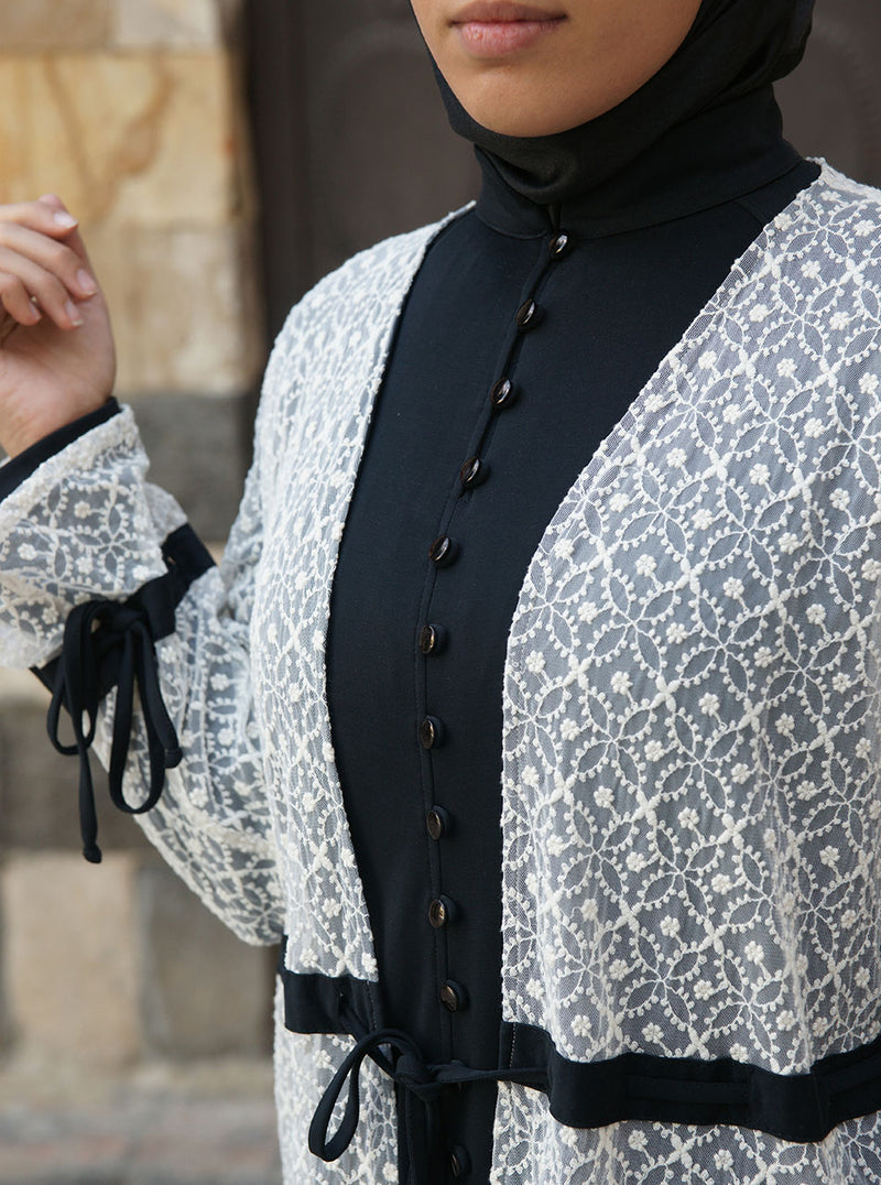 فستان سهرة جيا لاي المطرزة