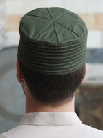 اخضر الغابة غامق