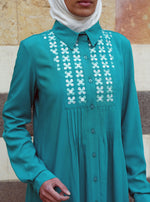 بلوزة نصر مطرزة