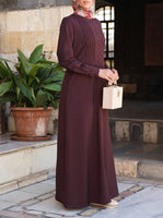 احمر عنابي غامق