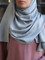 رمادي ضبابي