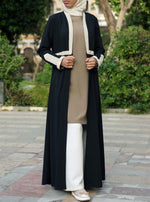 عباية مفتوحة مزخرفة بالدانتيل