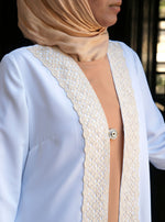 كيمونو مطرز بالدانتيل