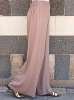 بنطلون واسع