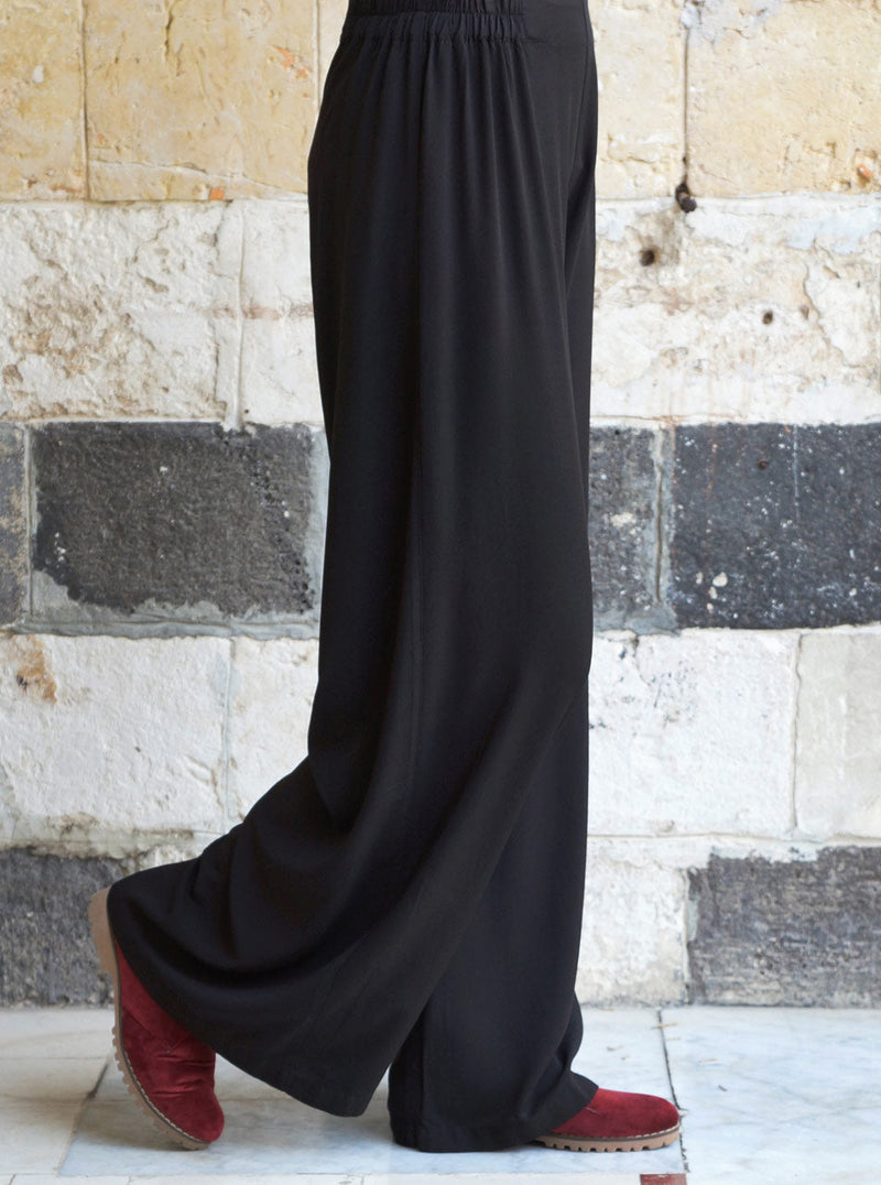 بنطلون واسع